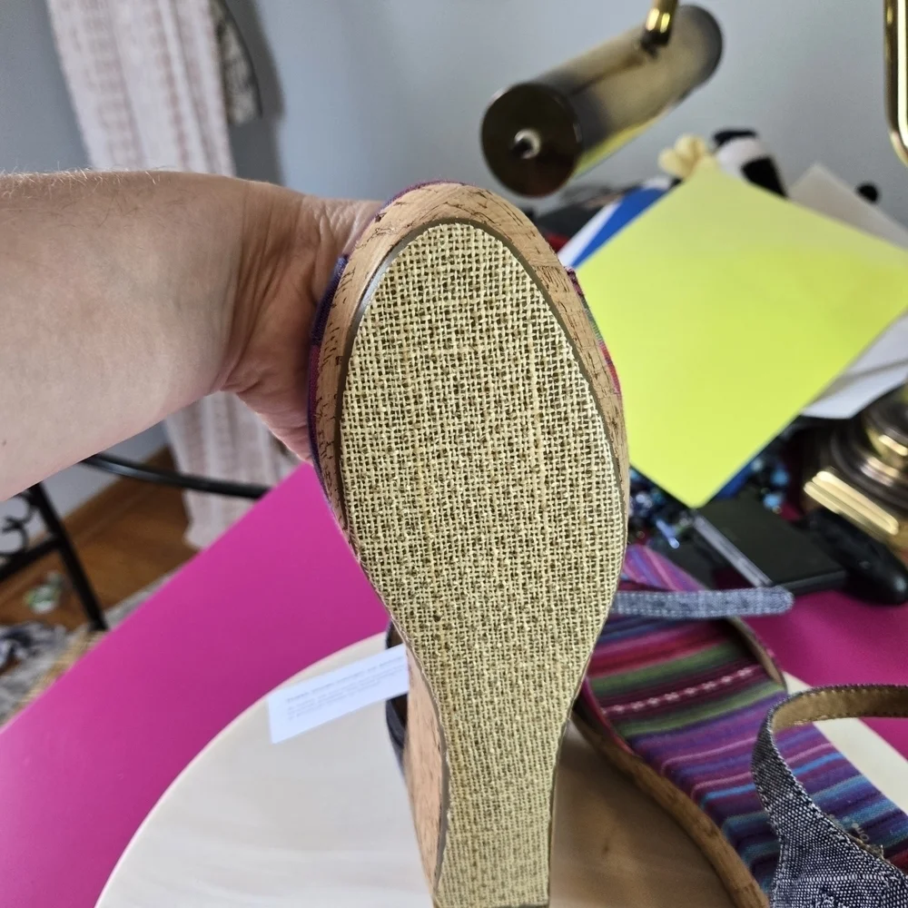 Toms Purple and Pink Wedge Shoes Vibrant Design